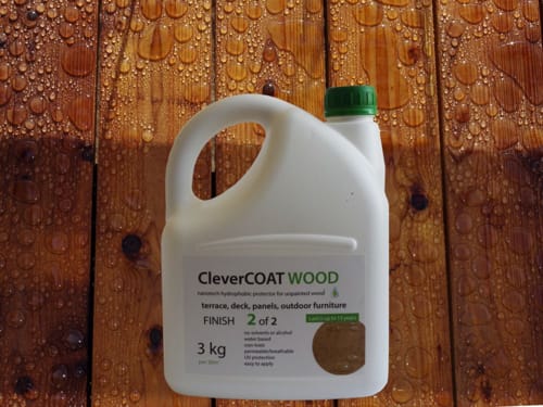 Hydrophobic wood with CleverCOAT wood finish